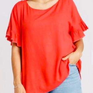 NWT Umgee+ Ruffle Sleeve Frayed Hem Tunic Top Coral